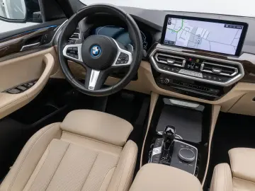 X3 xD30e Panorama 360° HUD DAB HiFi Komfort 21