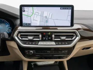 X3 xD30e Panorama 360° HUD DAB HiFi Komfort 21