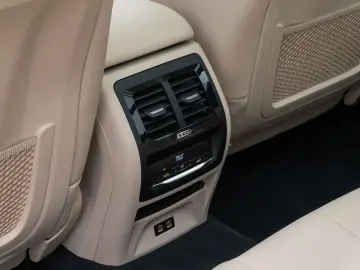 X3 xD30e Panorama 360° HUD DAB HiFi Komfort 21