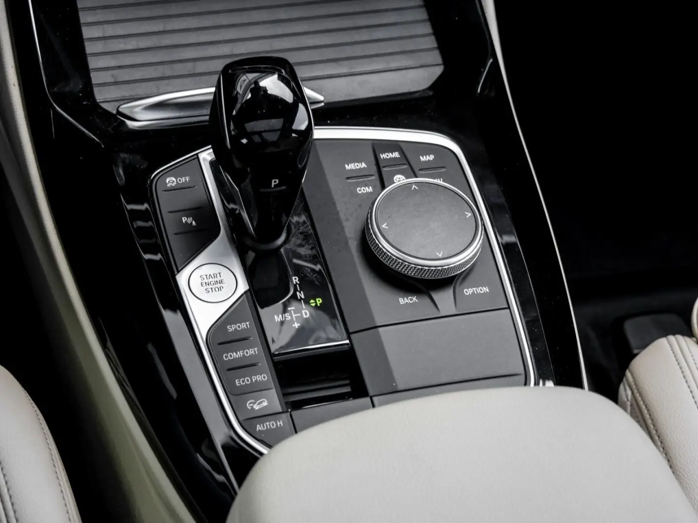 X3 xDrive20d M SPORT+PANO+HuD+PA+SHZ+20