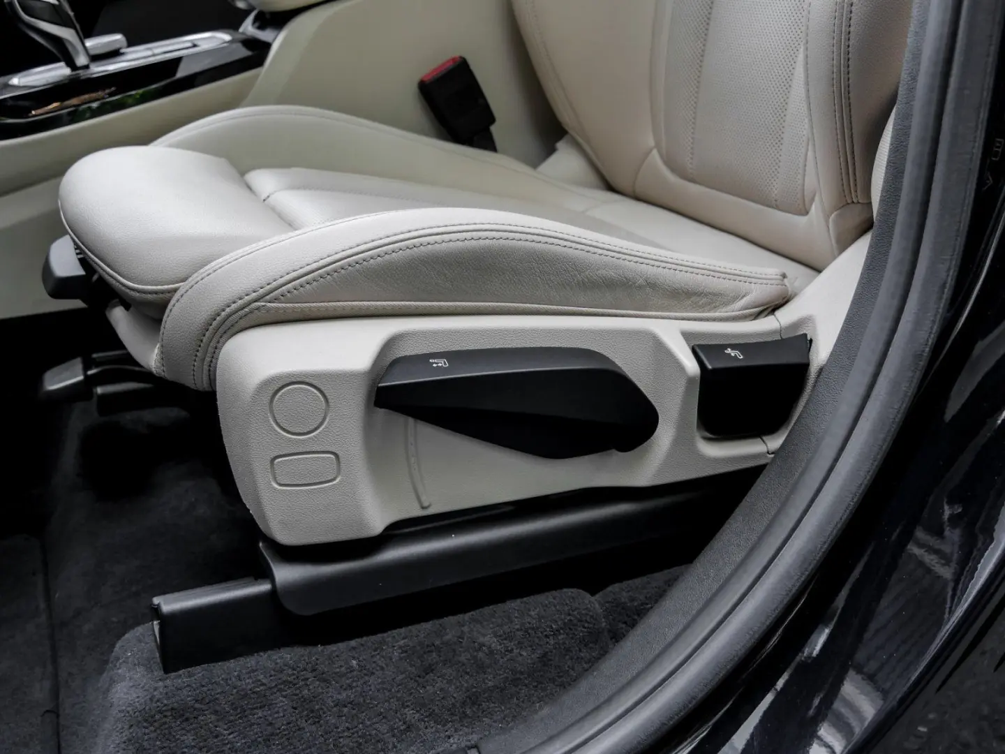 X3 xDrive20d M SPORT+PANO+HuD+PA+SHZ+20