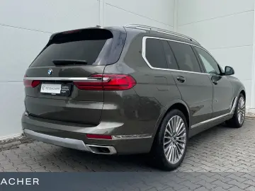 X7 xDrive40i DAPro.LCPro.HuD,Laser,Sthz.Glasapp