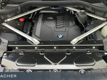 X7 xDrive40i DAPro.LCPro.HuD,Laser,Sthz.Glasapp