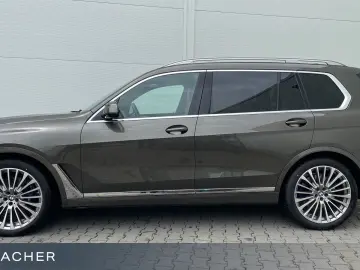 X7 xDrive40i DAPro.LCPro.HuD,Laser,Sthz.Glasapp
