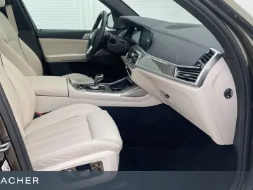 X7 xDrive40i DAPro.LCPro.HuD,Laser,Sthz.Glasapp