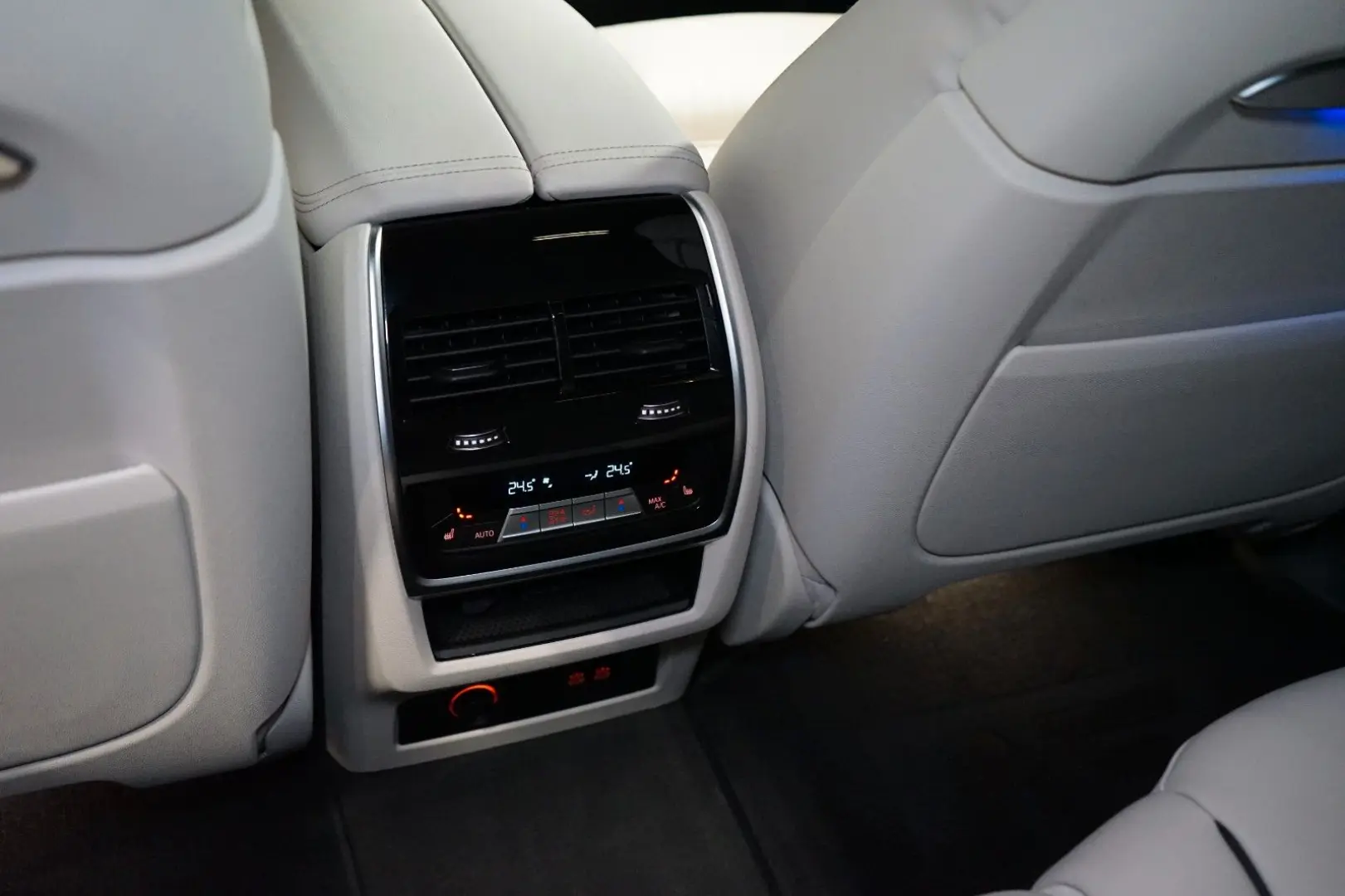 X7*40d*xDRIVE*SERVIS*TOW*AUX.HEAT.*77.603€ NETTO
