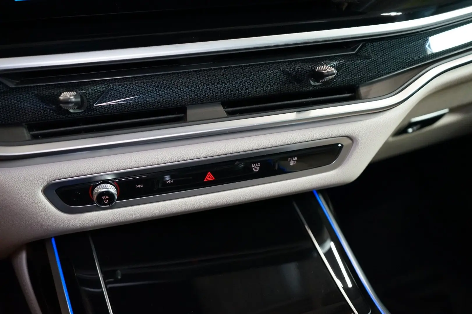 X7*40d*xDRIVE*SERVIS*TOW*AUX.HEAT.*77.603€ NETTO