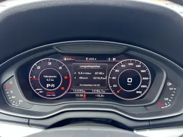 Audi Q5 35 TDI S-tronic Virtual Cockpit LED