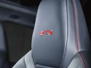 Porsche Cayenne GTS Panorama 22 Zoll SportDesign