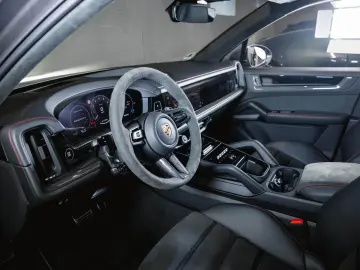 Porsche Cayenne GTS Panorama 22 Zoll SportDesign