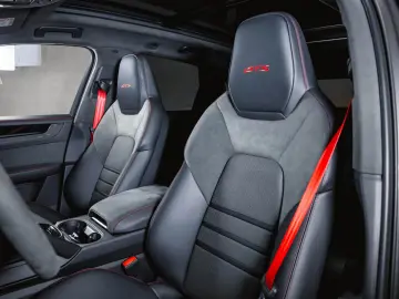 Porsche Cayenne GTS Panorama 22 Zoll SportDesign