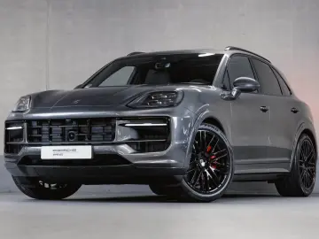 Porsche Cayenne GTS Panorama 22 Zoll SportDesign