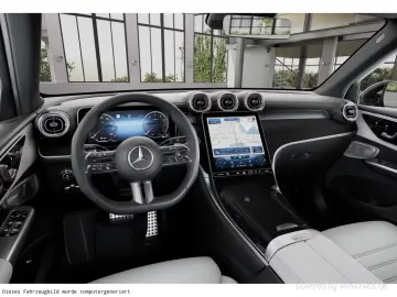 Mercedes-Benz GLC 300 AMG SUV Panorama MY2025
