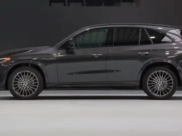 Mercedes-Benz GLC 300 AMG SUV Panorama MY2025