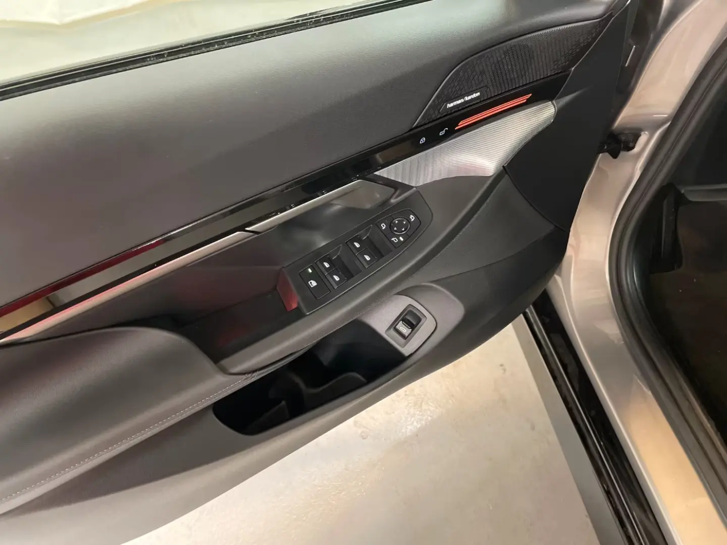 BMW 520d Limousine_M Sport Paket_ACC_Pano_360