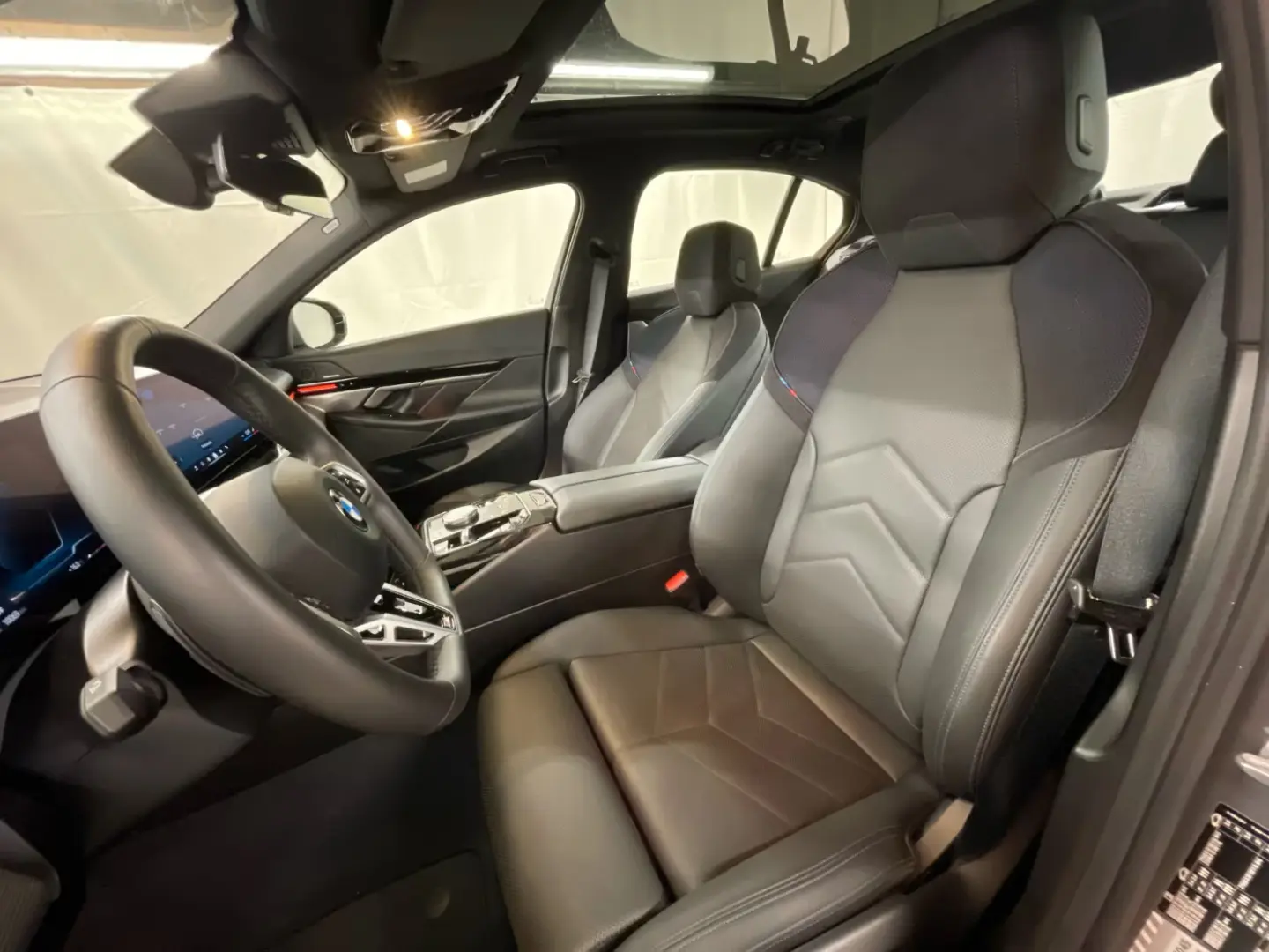 BMW 520d Limousine_M Sport Paket_ACC_Pano_360