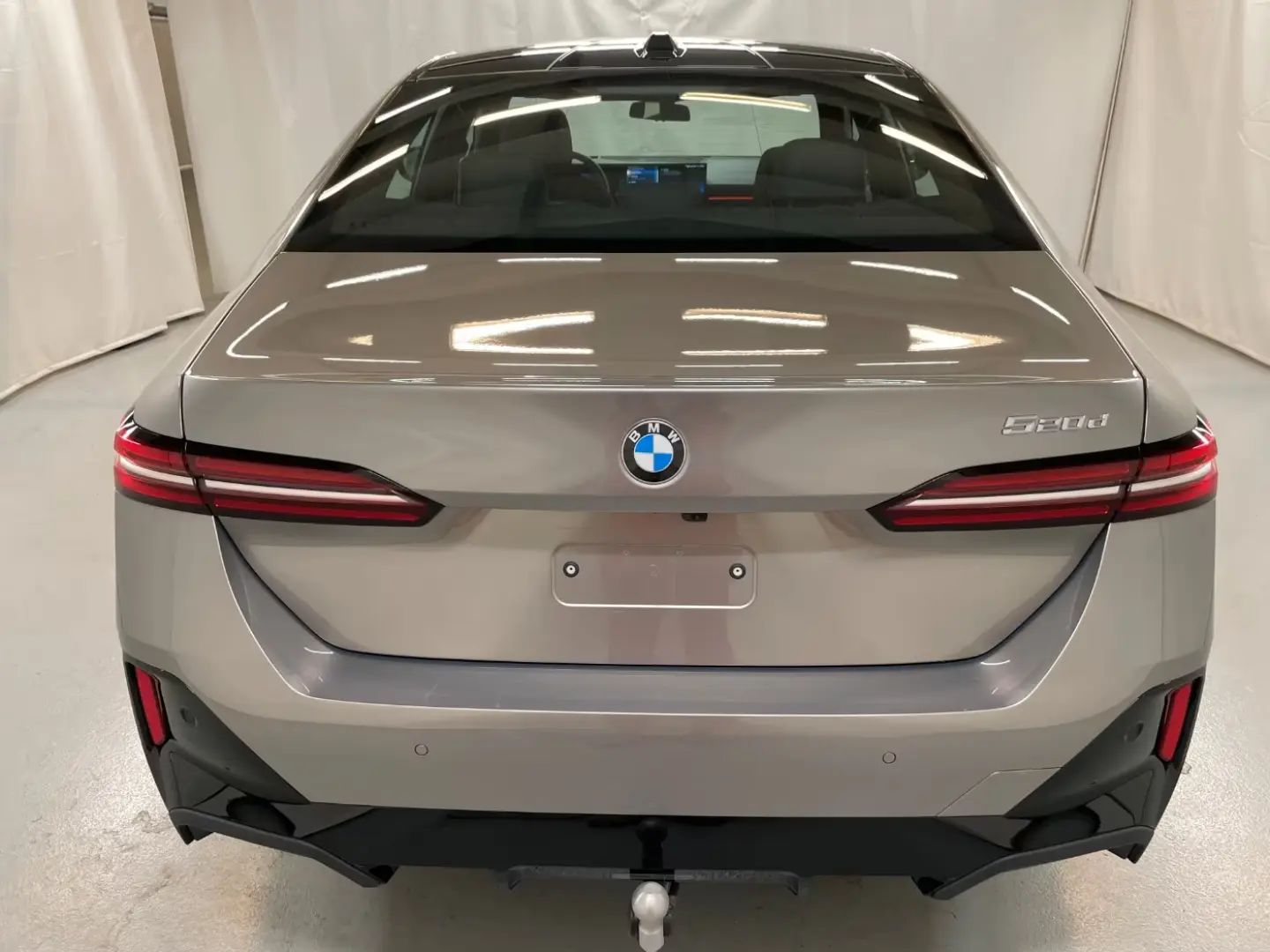 BMW 520d Limousine_M Sport Paket_ACC_Pano_360