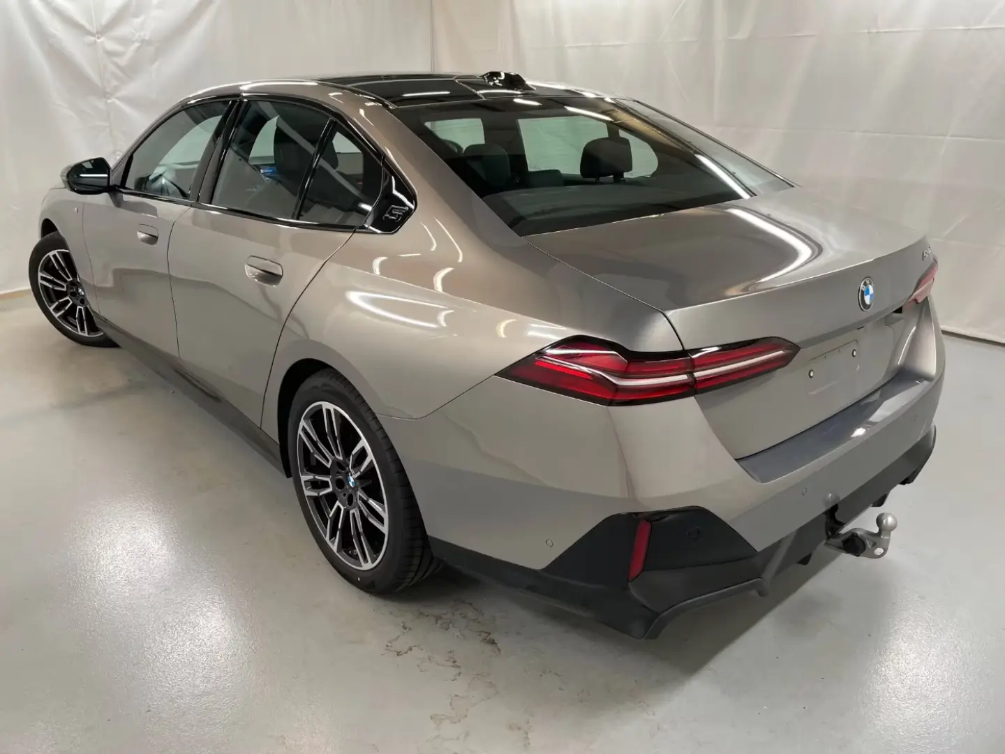 BMW 520d Limousine_M Sport Paket_ACC_Pano_360