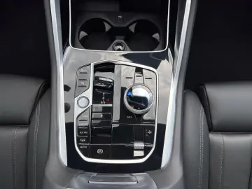 X6 xDrive40d | M-SPORT | AHK | Harman | PANO |