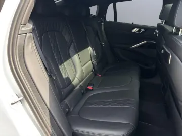 X6 xDrive40d | M-SPORT | AHK | Harman | PANO |