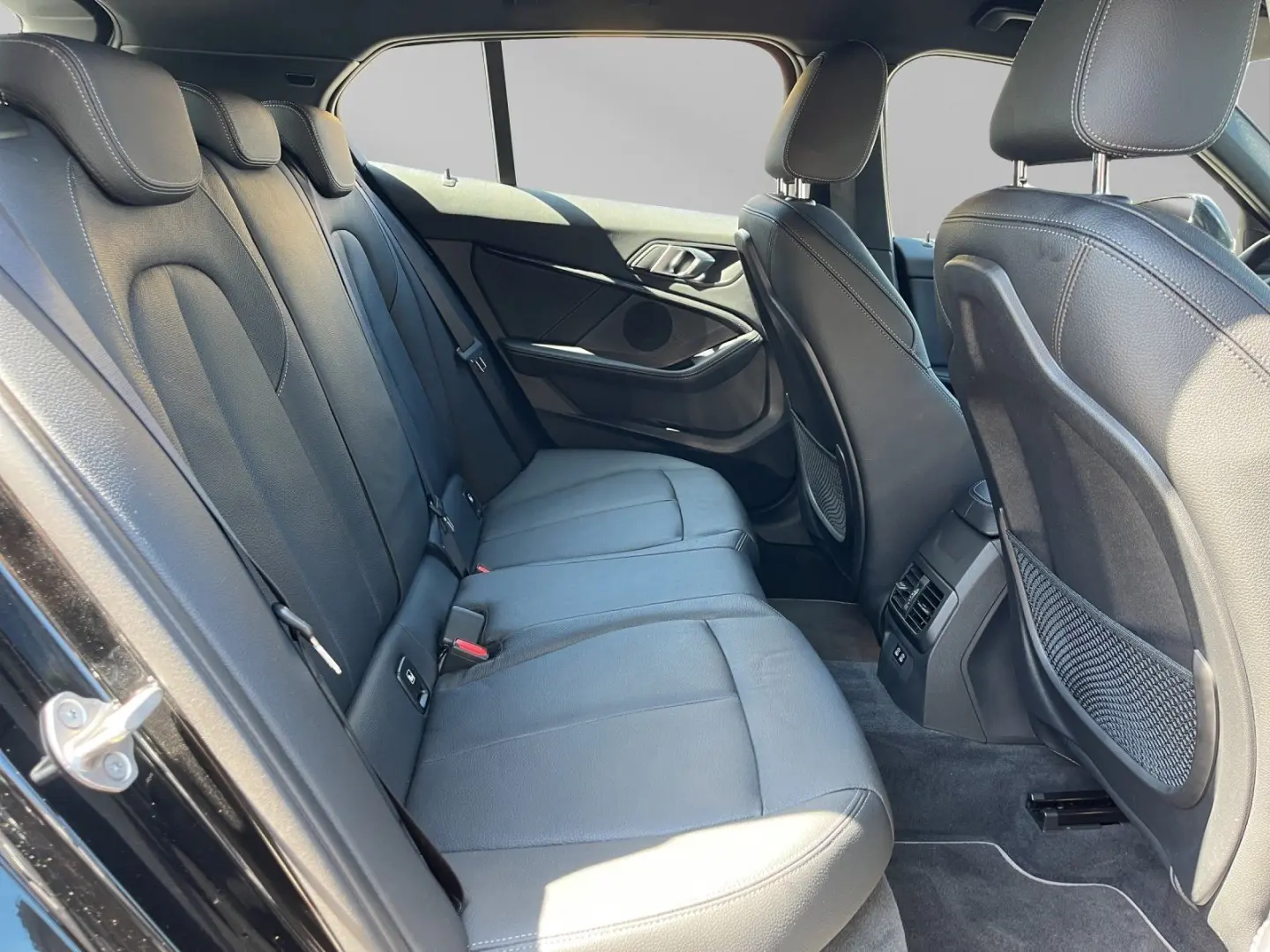 BMW 118i Sport Line Aut. LED 17