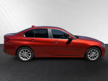 BMW 318d Automatik|Sitzh.|PDC|HiFi|LiveCockpit+