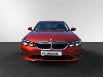 BMW 318d Automatik|Sitzh.|PDC|HiFi|LiveCockpit+
