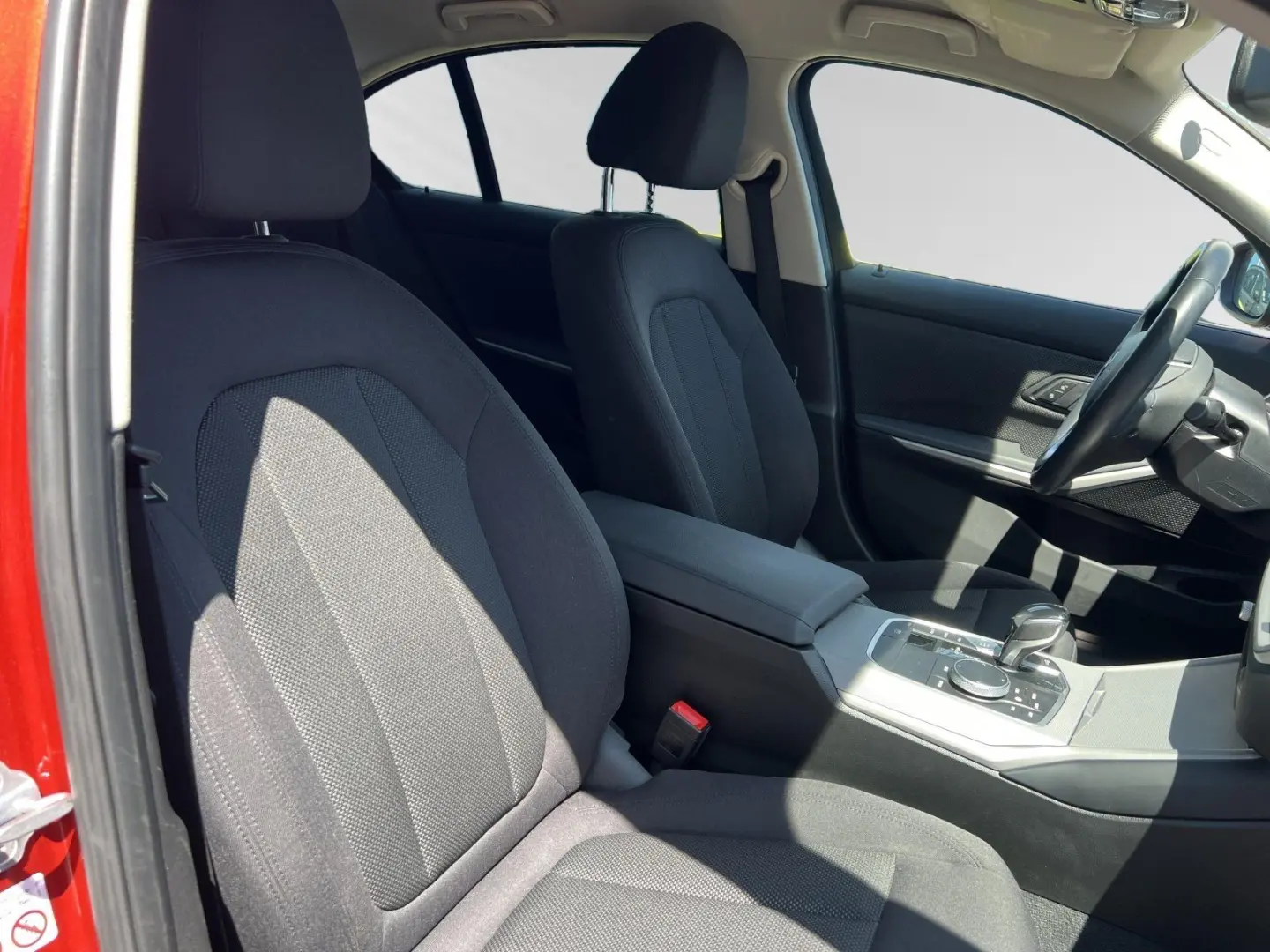 BMW 318d Automatik|Sitzh.|PDC|HiFi|LiveCockpit+