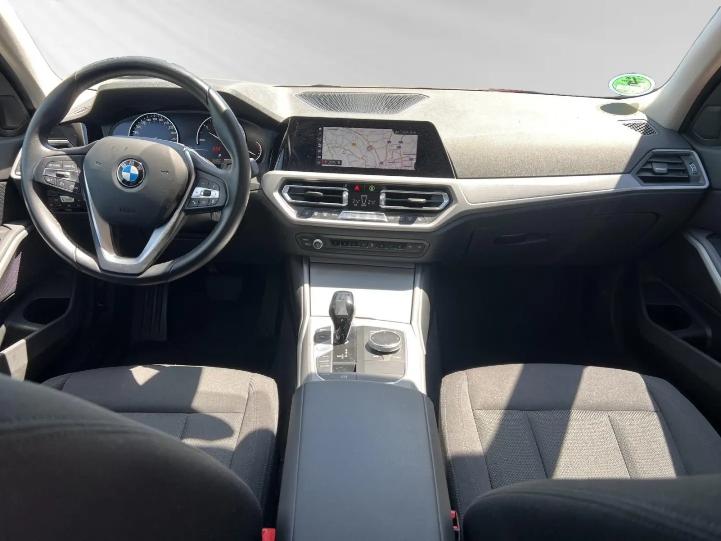 BMW 318d Automatik|Sitzh.|PDC|HiFi|LiveCockpit+