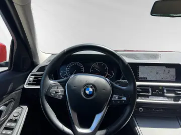 BMW 318d Automatik|Sitzh.|PDC|HiFi|LiveCockpit+