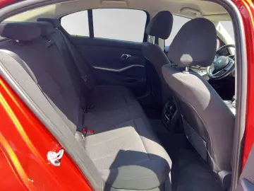 BMW 318d Automatik|Sitzh.|PDC|HiFi|LiveCockpit+