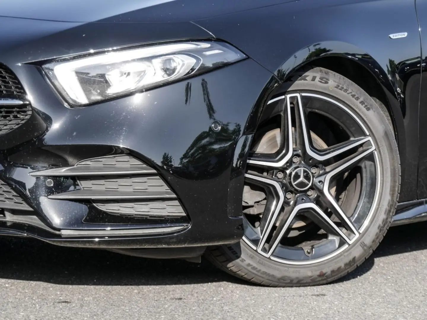 MERCEDES BENZ A180 |Edition|AMG|NIGHT|LED|NAVI|MBUX|
