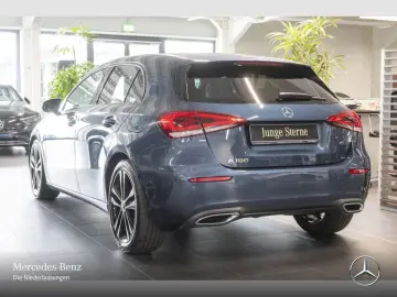 MERCEDES BENZ A180 Prog/Night/LED/Kam/CarPlay/
