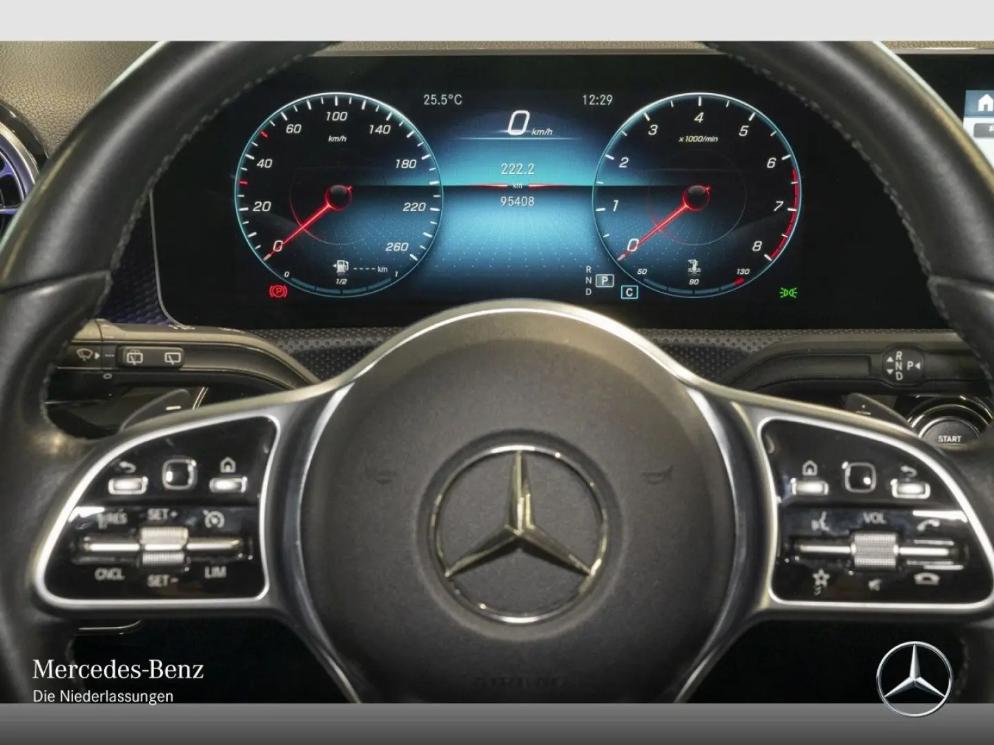 MERCEDES BENZ A180 Prog/Night/LED/Kam/CarPlay/