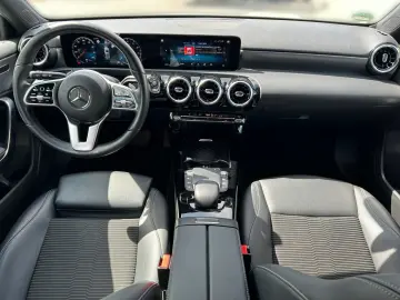 MERCEDES BENZ A180 Progressive NAVI+TEMP+KEYLESS-GO