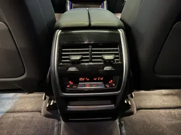 X6 40i xD M Sport Pro~PANO SKY~H&K~360~HUD~21