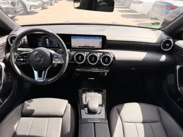 CLA 180 d