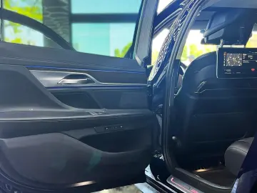 730 Baureihe730 L d xDrive 