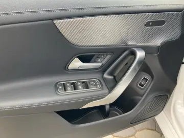 CLA 180 d Coupé Progressive/8G/LED/Panorama-SD/