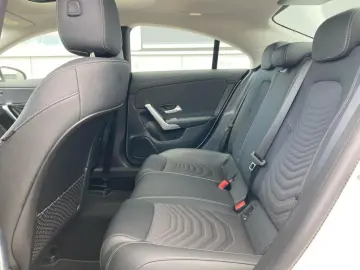 CLA 180 d Coupé Progressive/8G/LED/Panorama-SD/