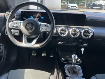 CLA 180 AMG Ambiente LED MBUX-HighEnd 19Zoll