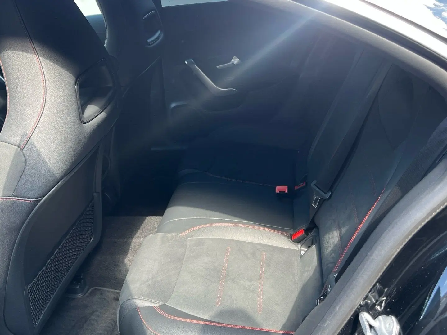 CLA 180 AMG Ambiente LED MBUX-HighEnd 19Zoll