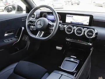 CLA 180 AMG Night Rückfahrkamera Ambiente LED