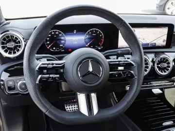 CLA 180 AMG Night Rückfahrkamera Ambiente LED
