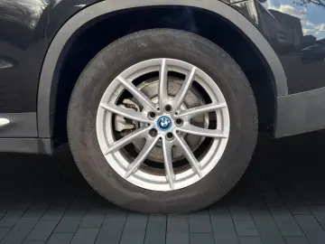 X3 xDrive30e LivePlus ParkAssis DAB LED SpoSi