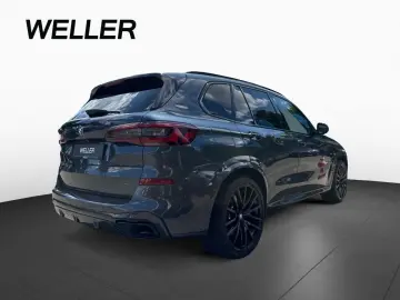X5 M50i 22