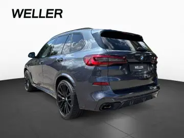 X5 M50i 22