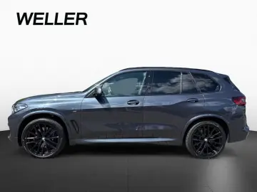 X5 M50i 22