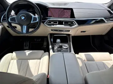 X5 M50i 22