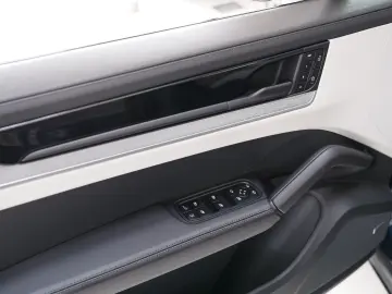 Cayenne E-Hybrid Pano Aero Design BOSE Sport 360